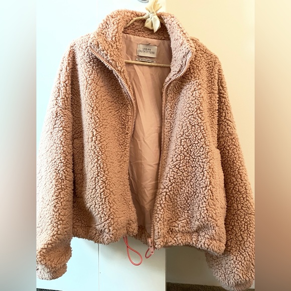 Urban outfitters baby pink fuzzy teddy coat - Picture 2 of 3